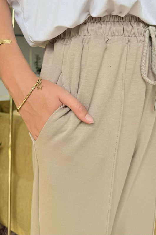Made in Italy Cricket City Seamed Jogger Latte